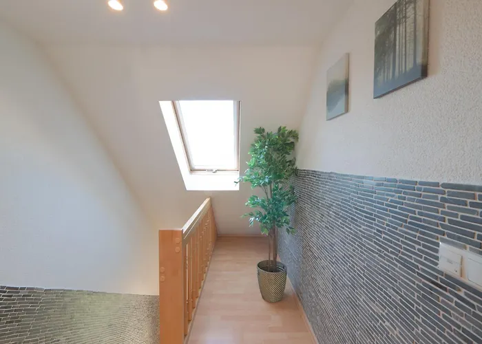 Lägenhet Urbanes Dachrefugium Mit Balkon Königs Wusterhausen