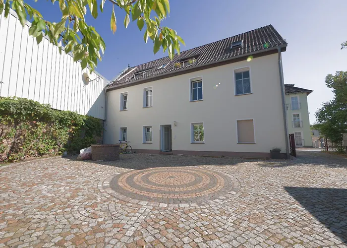 Lägenhet Urbanes Dachrefugium Mit Balkon